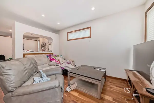 4347 2 ST NW, Calgary, AB T2K 0Z2