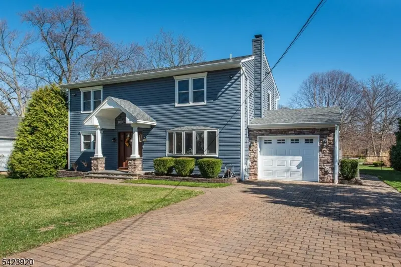 21 Carrol St, Fairfield Twp., NJ 07004