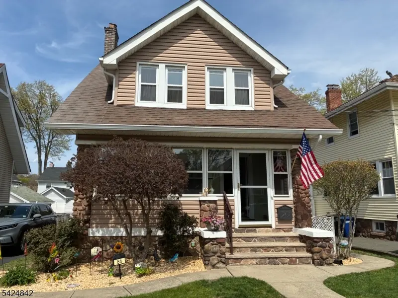 86 Van Houten Pl, Belleville Twp., NJ 07109