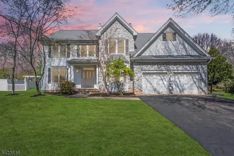 64 Bradley Ln, Bridgewater Twp., NJ 08807