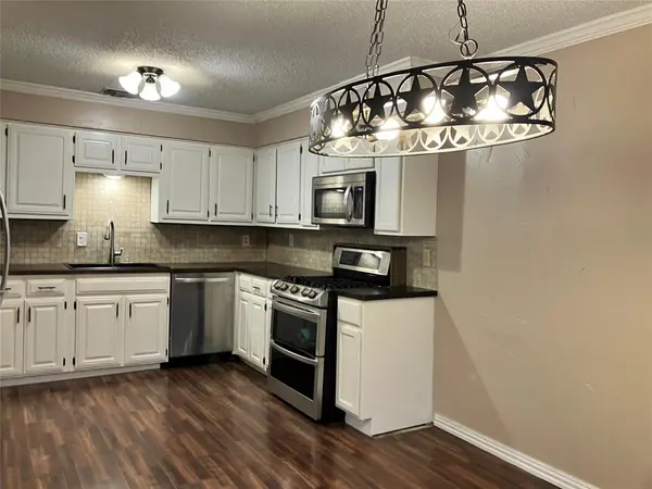 304 Crooked Lane, Mesquite, TX 75149