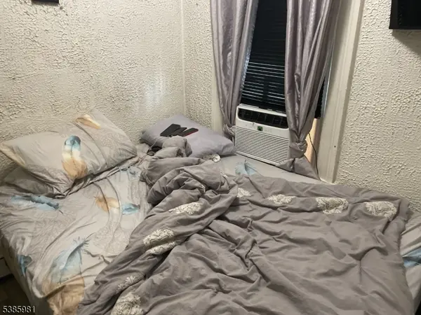 63 Front St, Paterson City, NJ 07522