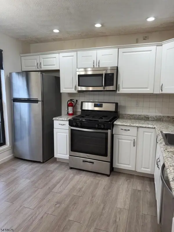 246 Hampshire Ct, Piscataway Twp., NJ 08854