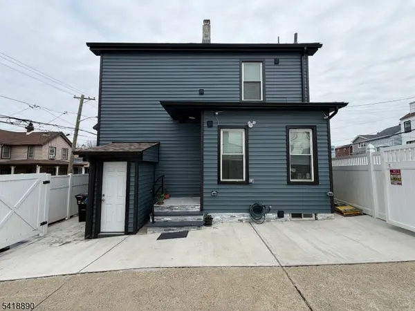 41 N 11Th St, Paterson City, NJ 07522