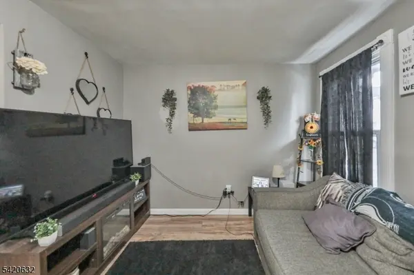 300 Chambers St, Phillipsburg Town, NJ 08865