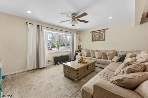 186 10Th Ave, Hawthorne Boro, NJ 07506