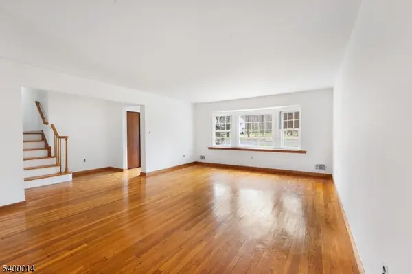 9 Red Hill Rd, Warren Twp., NJ 07059