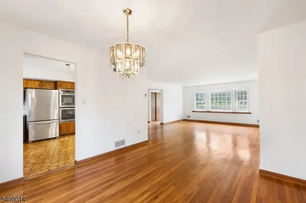 9 Red Hill Rd, Warren Twp., NJ 07059