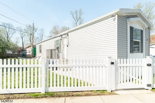 12 Maine St, South Brunswick Twp., NJ 08852