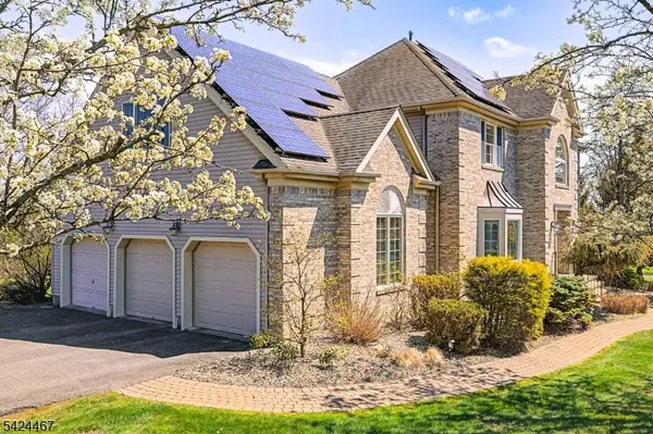 2 Moonlight Trl, Raritan Twp., NJ 08822