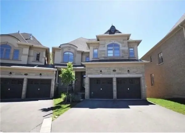 2366 Chateau Common, Oakville, ON L6M 0S1