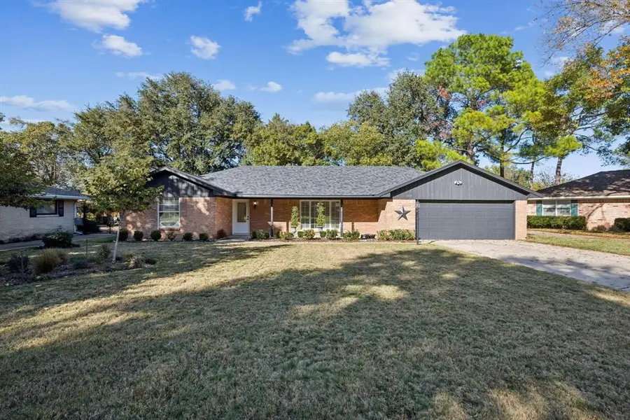 1505 Oak Glen Court, Arlington, TX 76012