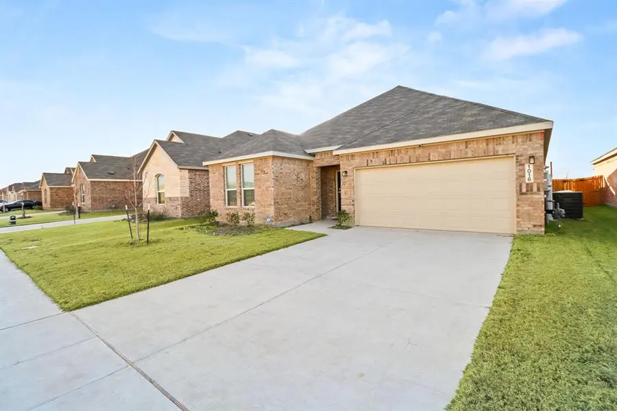1016 Flameleaf Drive, Princeton, TX 75407