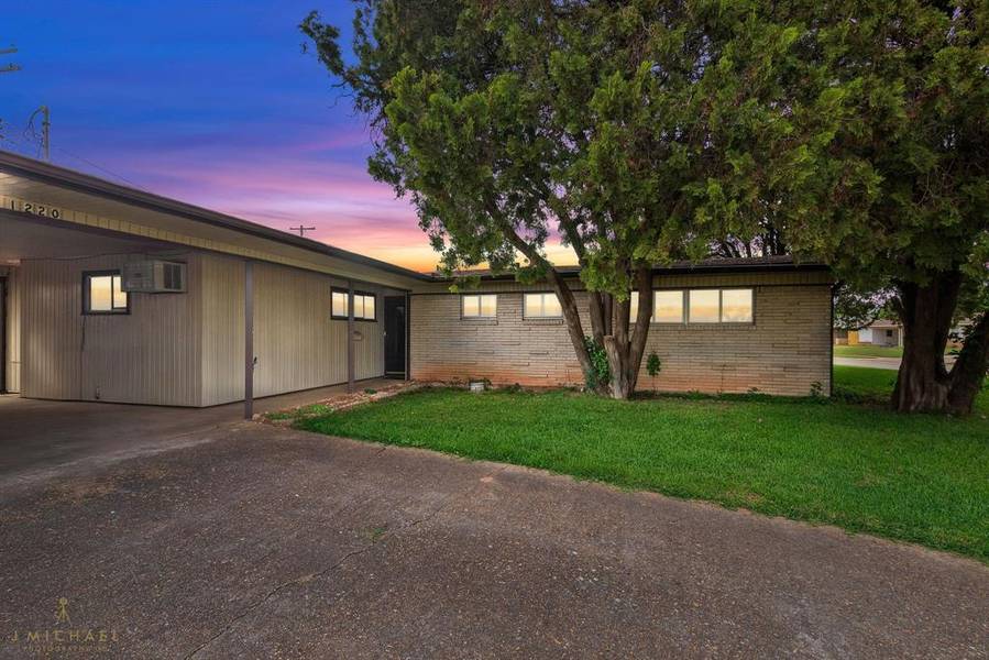 1220 Caroline Drive, Bossier City, LA 71112