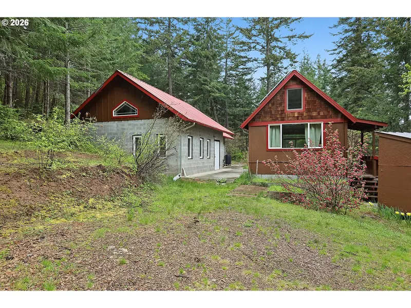 565 CANYON RD, Lyle, WA 98635