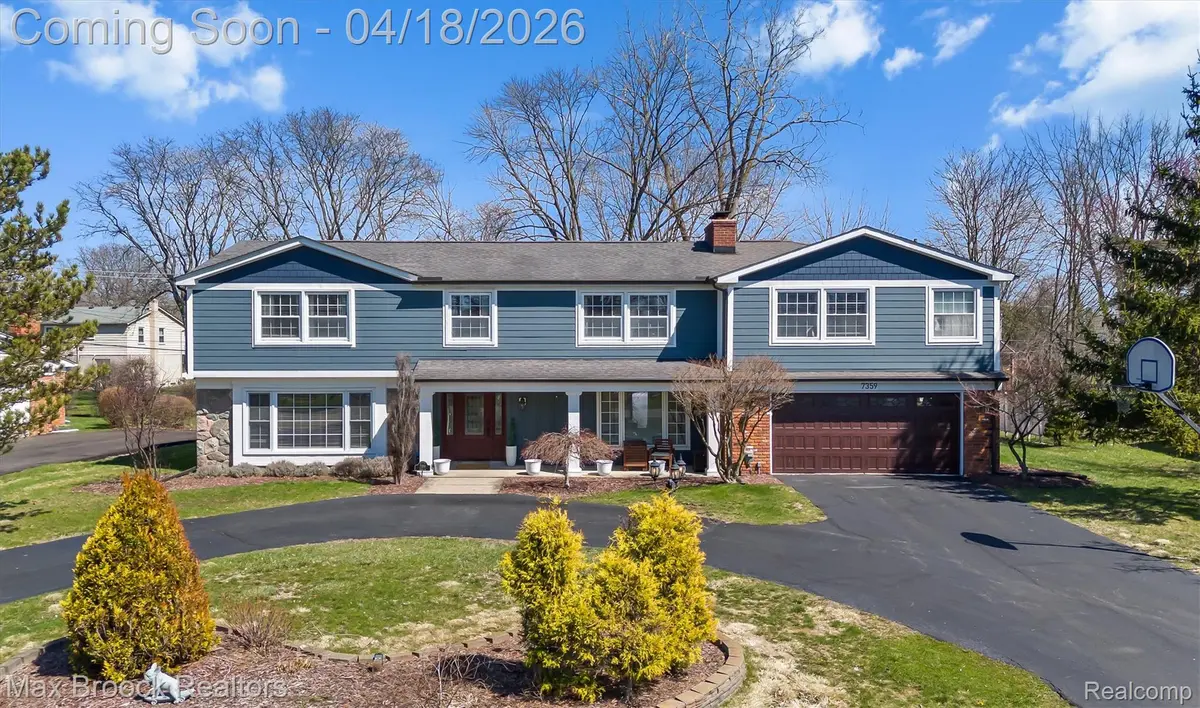 7359 Coach LN, West Bloomfield Charter Township, MI 48322