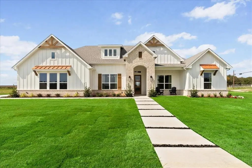 1000 Brock Heights Court, Brock, TX 76087