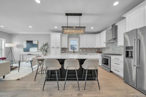 1929 Brookwood AVE, Royal Oak, MI 48073