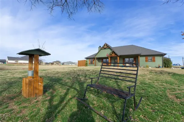 700 N Mesquite Street, Muenster, TX 76252