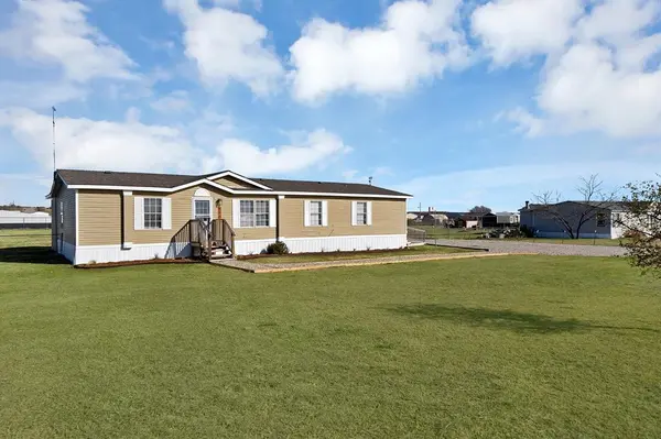 5900 Wild Berry Trail, Joshua, TX 76058