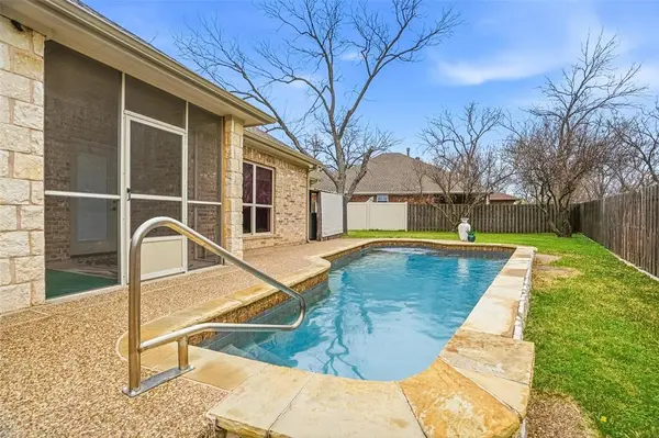 9420 Gleneagles Drive, Granbury, TX 76049