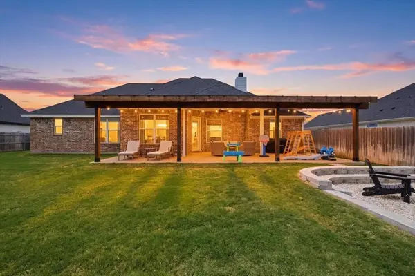 720 Whirlaway Road, Hewitt, TX 76643