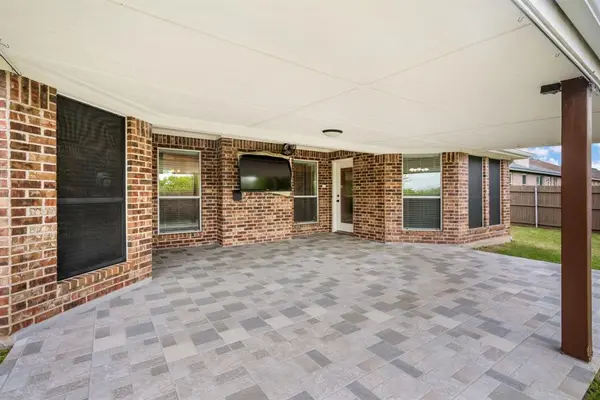 325 Village Parkway, Crowley, TX 76036