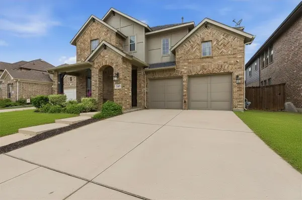 2605 High Bluff Drive, Mansfield, TX 76063