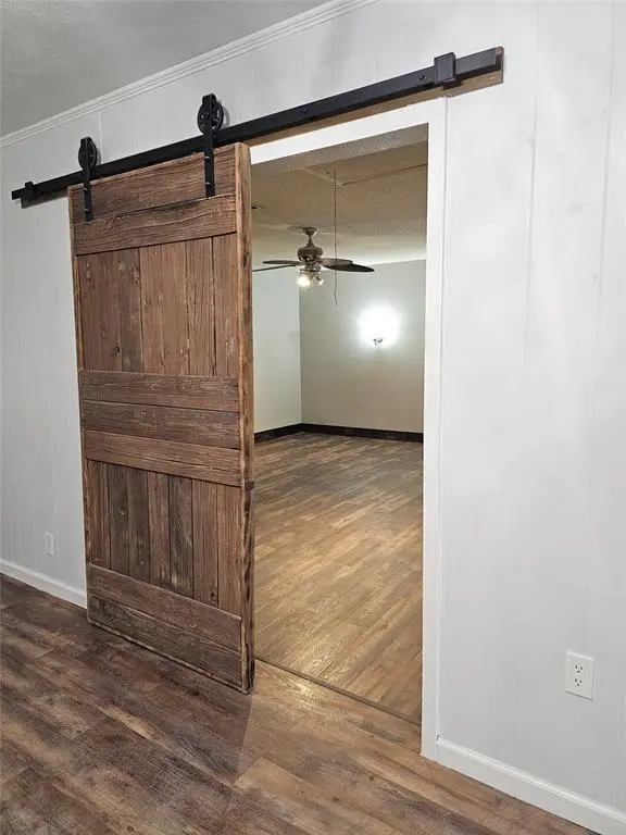 604 Bayless Drive, Euless, TX 76040