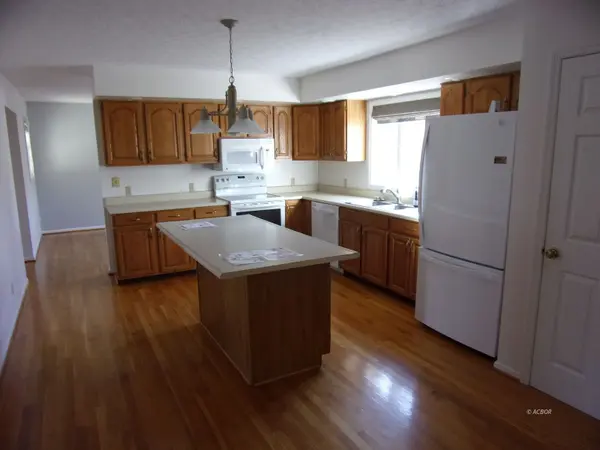 3 Windsor Place, Athens, OH 45701