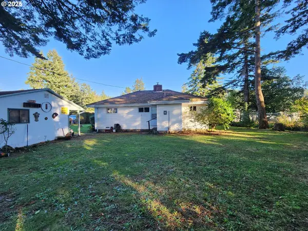 2605 PORT ORFORD LOOP RD, Port Orford, OR 97465