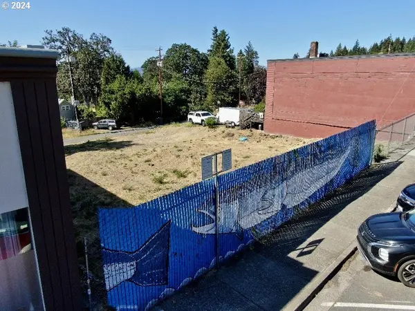 121 E Jewett BLVD, White Salmon, WA 98672