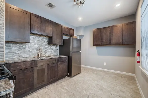 50 Palm St, Newark City, NJ 07106