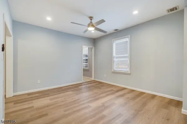 50 Palm St, Newark City, NJ 07106