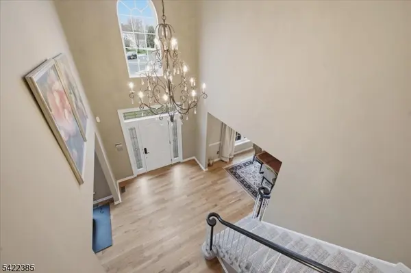 2 Picasso Court, Franklin Twp., NJ 08873