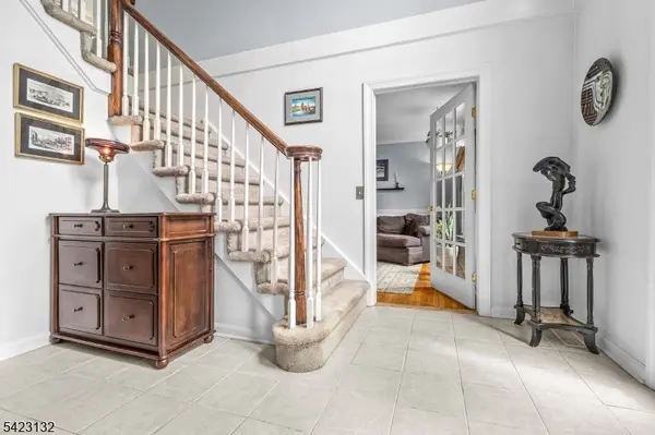 13 Wilson Way, Raritan Twp., NJ 08551