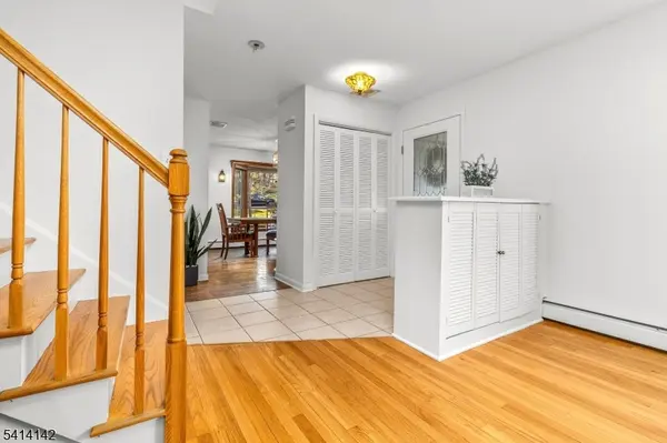 29 Leffler Hill Rd, Raritan Twp., NJ 08822