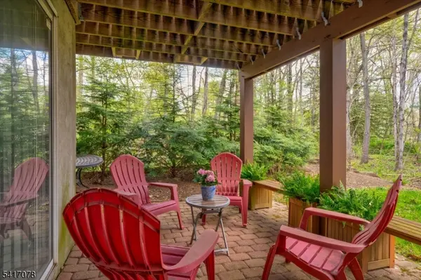 37 Berkeley Sq #37, Watchung Boro, NJ 07922