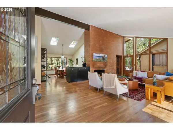 2637 SW PATTON CT, Portland, OR 97201