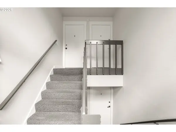 10980 SW MEADOWBROOK DR #3, Portland, OR 97224