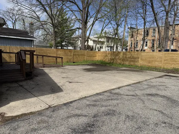 174 E Adams ST, Ionia City, MI 48846