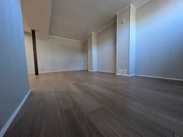 126 Sheldon AVE #Lower, Newmarket, ON L3Y 2V7