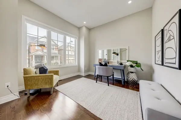 60 MATCH POINT CT, Aurora, ON L4G 3J1