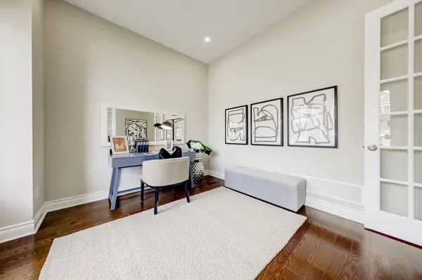 60 MATCH POINT CT, Aurora, ON L4G 3J1