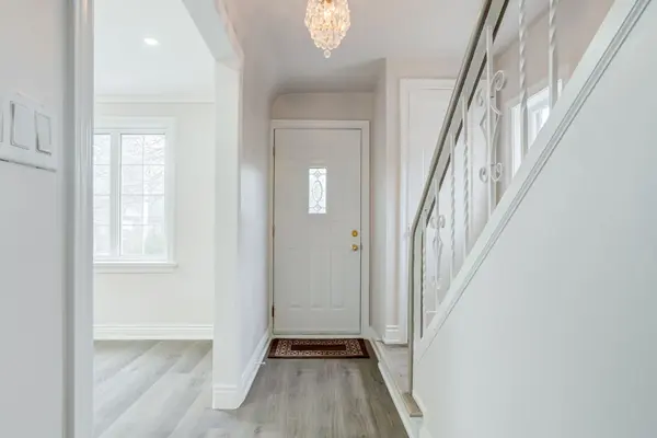 26 Miles RD, Toronto W06, ON M8V 1V3