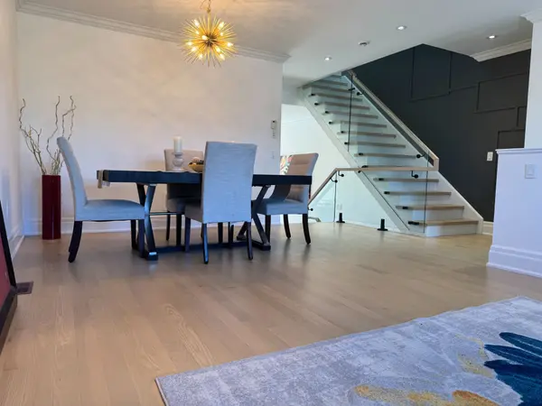 58B Thirty Second ST, Toronto W06, ON M8W 3G5