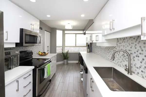 100 County Court BLVD #1101, Brampton, ON L6W 3X1