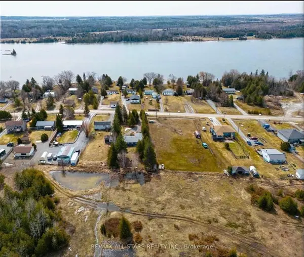 220 McGuire Beach RD, Kawartha Lakes, ON K0M 2B0
