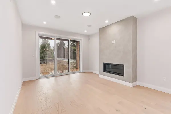 1 Boynton CT, Blue Mountains, ON N0H 2P0