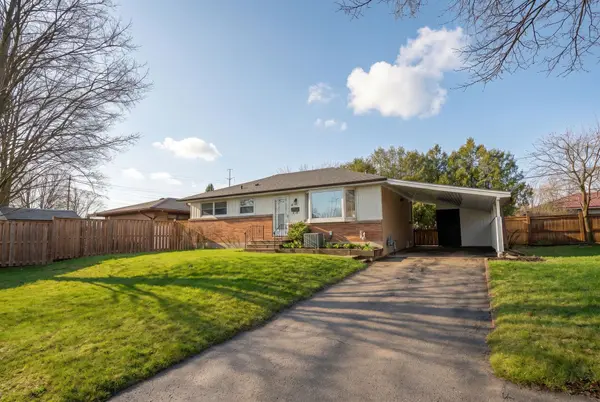 6 Breton Park CRES, London East, ON N5W 1N1